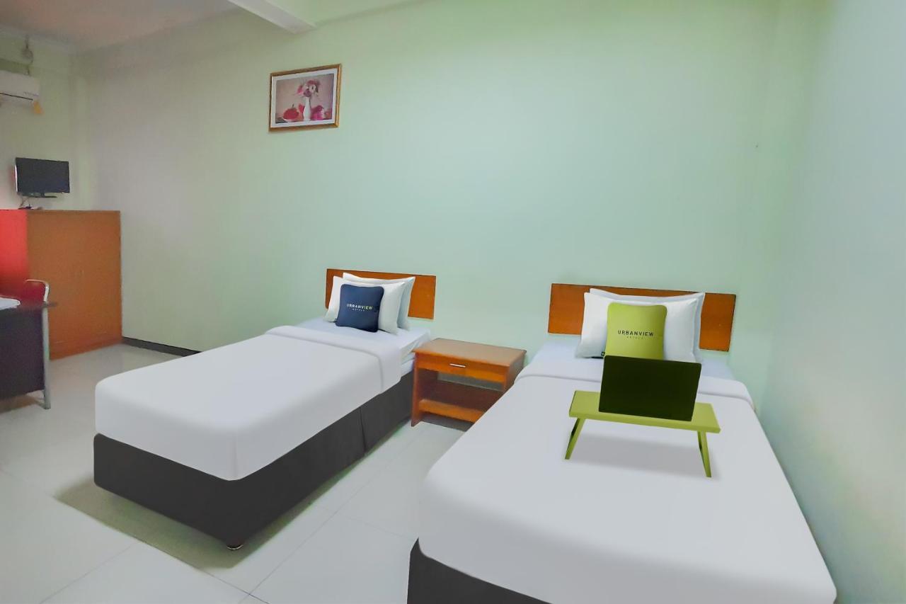 Urbanview Hotel Bartu Moh Toha Bandung By Reddoorz Eksteriør bilde